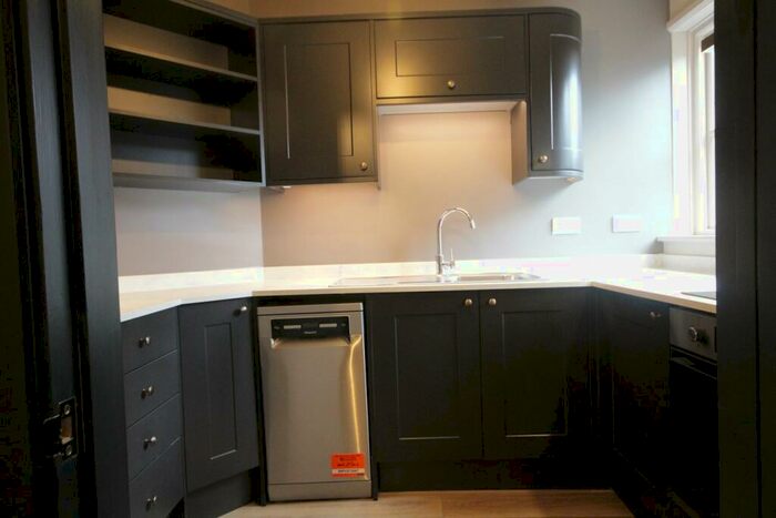 1 Bedroom Duplex To Rent In The Arcade, Newbury, RG14