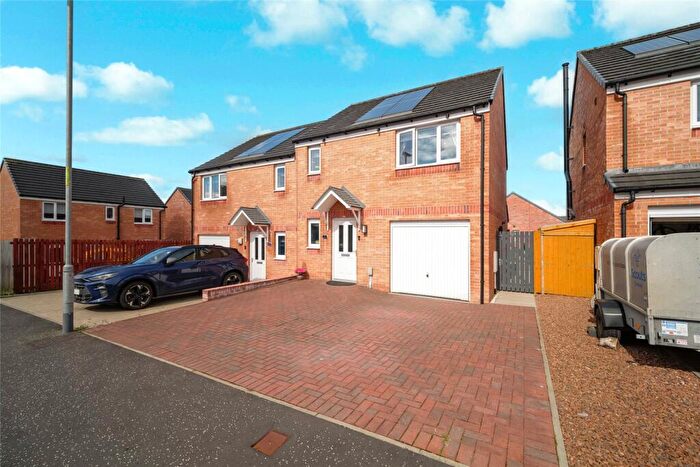 3 Bedroom Semi-Detached House For Sale In Todhills Place, Cumbernauld, Glasgow, G68