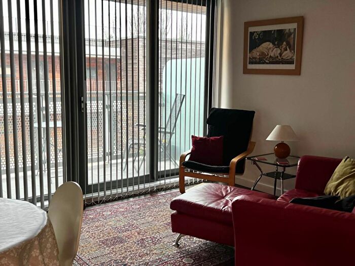 2 Bedroom Flat To Rent In Allison Bank, Geoffrey Watling Way, NR1