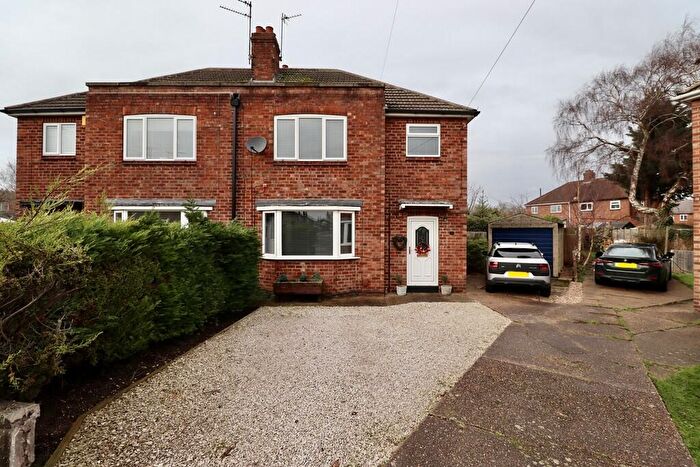 3 Bedroom Semi-Detached House For Sale In Buttery Close, Lincoln, LN6