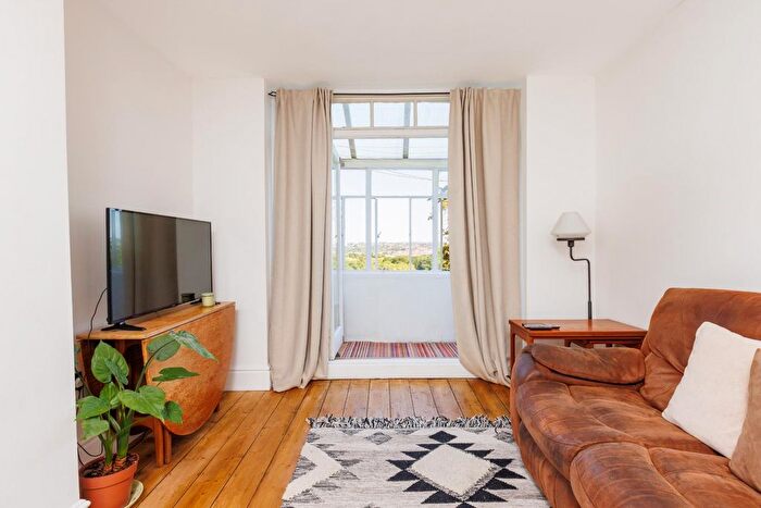 3 Bedroom Terraced House For Sale In Ashley Down Road, Ashley Down, BS7
