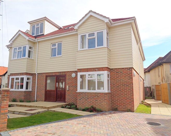 1 Bedroom Flat To Rent In Sturges Road, Newman House, PO21