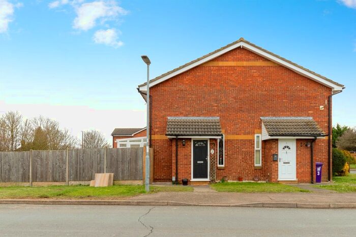 2 Bedroom End Of Terrace House For Sale In Rhee Spring, Baldock, SG7