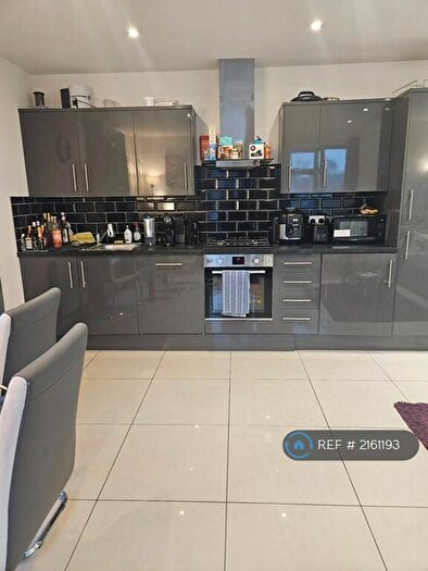 3 Bedroom Flat To Rent In Havana Buildings, London, EC1V