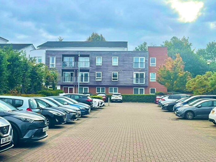 2 Bedroom Property To Rent In Romana Square, Altrincham, WA14