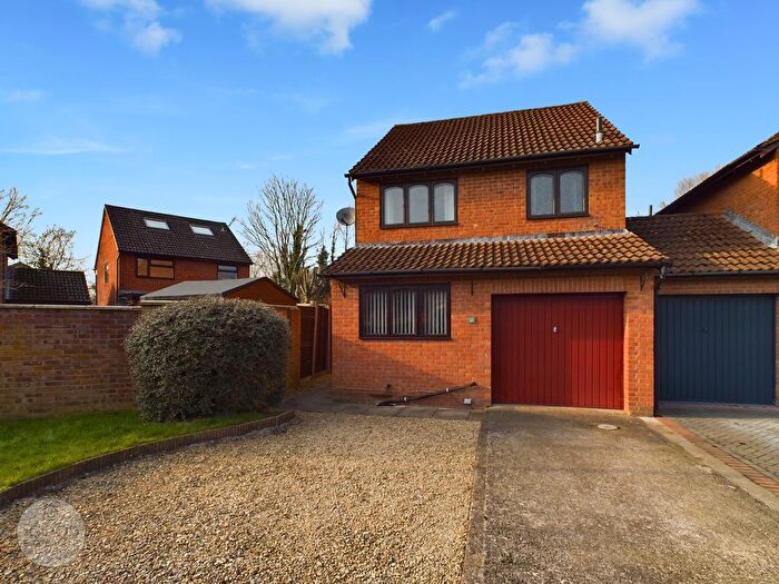 3 Bedroom Detached House For Sale In Withybrook Close, Hereford, HR2