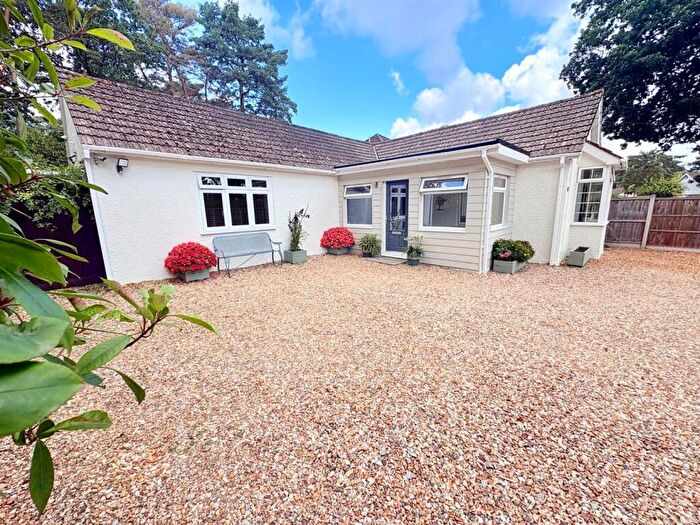 3 Bedroom Detached Bungalow For Sale In Coppice Close, St. Ives, Ringwood, BH24