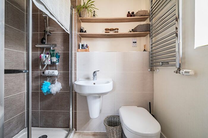 4 Bedroom Detached House For Sale In Fairford, Cirencester, GL7