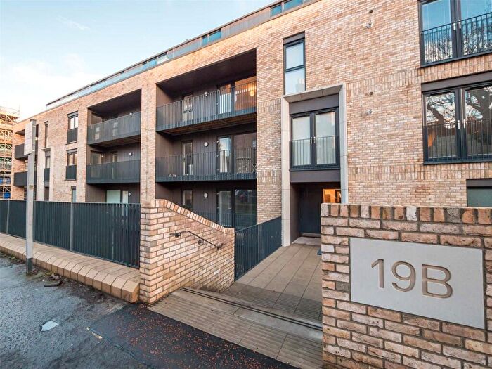 2 Bedroom Flat To Rent In Brunswick Road, Edinburgh, EH7