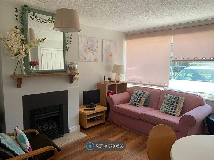 4 Bedroom Terraced House To Rent In St. Stephens Close, Canterbury, CT2