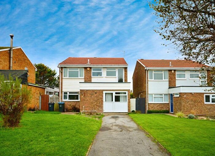 5 Bedroom Property To Rent In Monkton Gardens, Margate, CT9