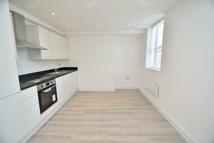 1 Bedroom Apartment To Rent In Regents Park Road, Finchley, N3