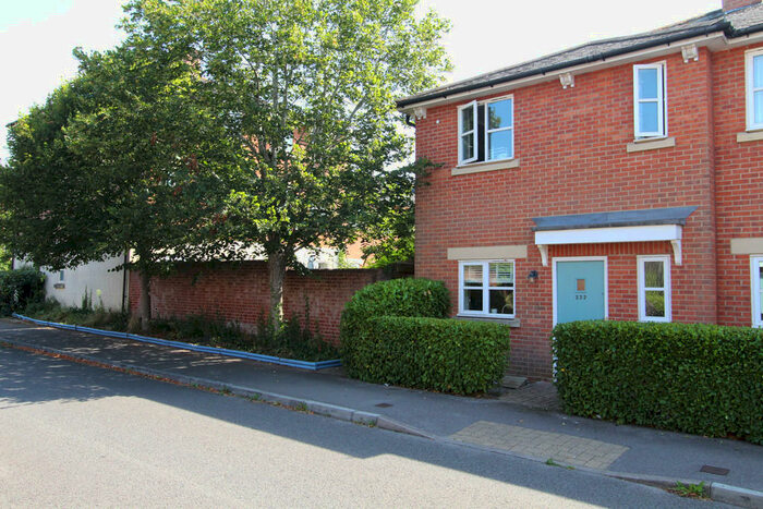 3 Bedroom End Of Terrace House To Rent In Knowle Avenue, Knowle, PO17