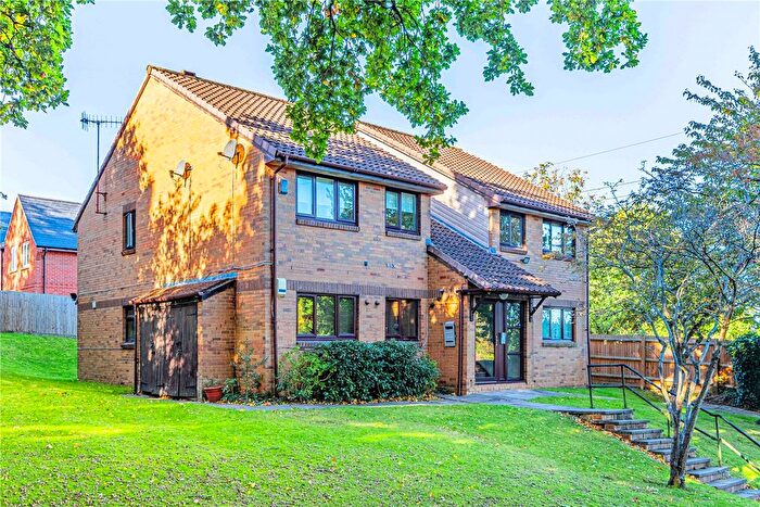 2 Bedroom Flat To Rent In Richards Close, Bushey, Hertfordshire, WD23