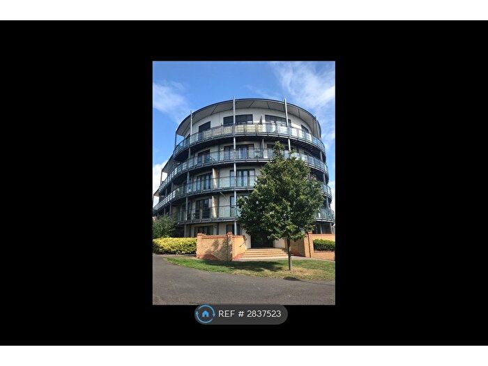 2 Bedroom Flat To Rent In Fieldfare Lane, Greenhithe, DA9