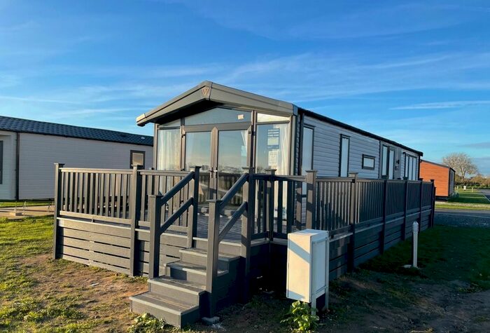2 Bedroom Lodge For Sale In Yafforth Road, Northallerton, DL7