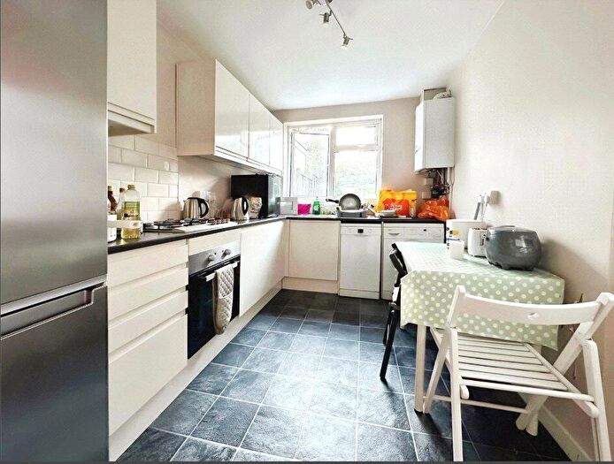 3 Bedroom House To Rent In Somerset Road, Southampton, Hampshire, SO17