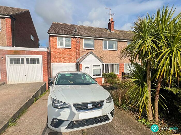 3 Bedroom Semi Detached House For Sale In Robin Place, Aston, S26