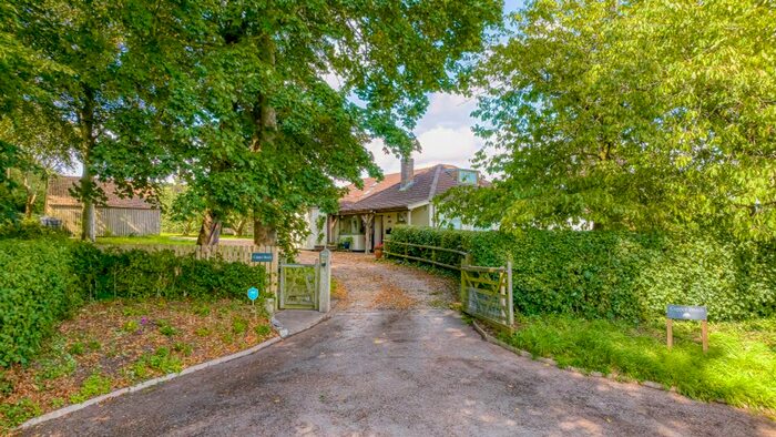 5 Bedroom Detached House For Sale In Stanton Road, Chew Magna, BS40