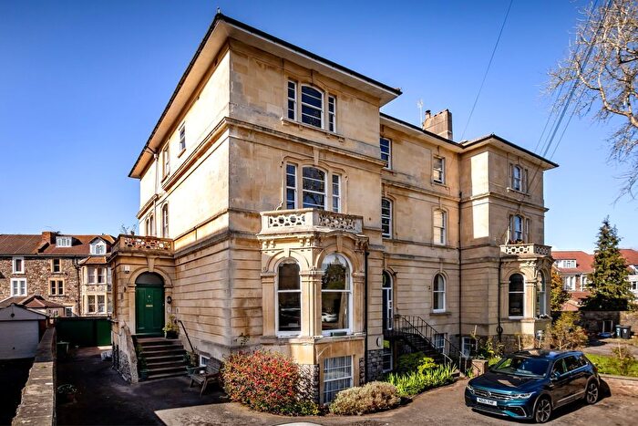 2 Bedroom Flat For Sale In Cambridge Park, Redland, Bristol, BS6