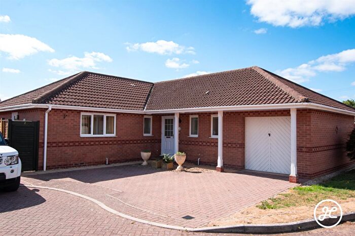 3 Bedroom Detached Bungalow For Sale In Tracey Close, Horsey Lane, Bridgwater, TA7