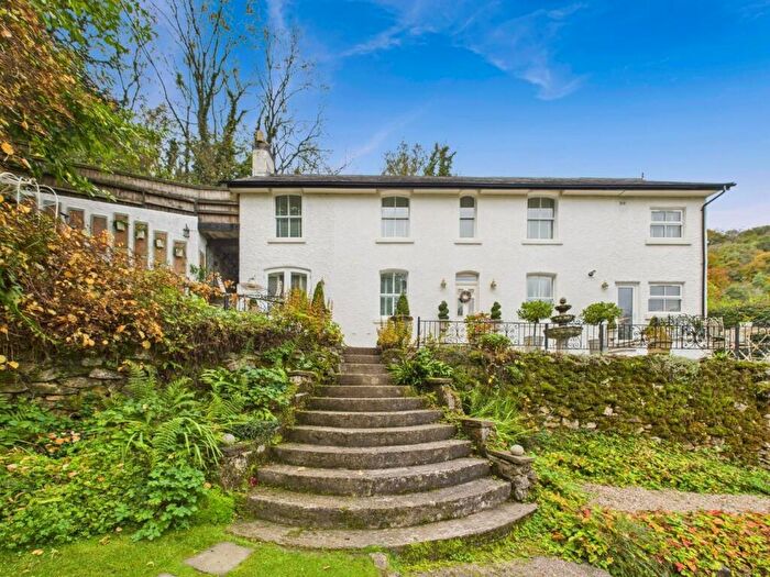 4 Bedroom Detached House For Sale In Upperwood Road, Matlock Bath, DE4