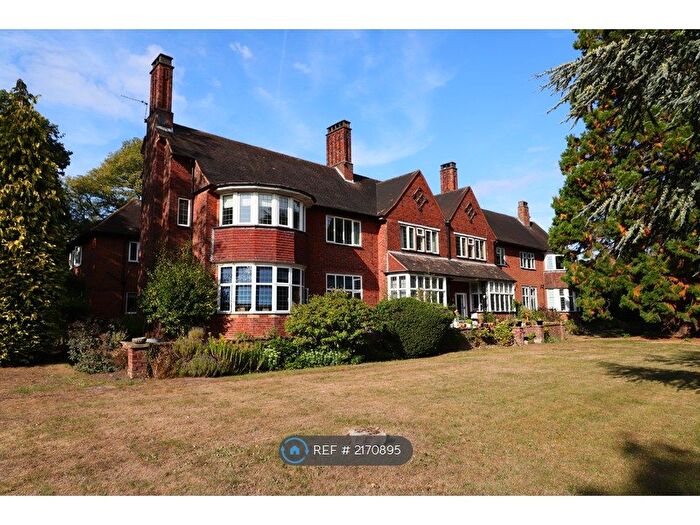2 Bedroom Flat To Rent In Englefield, Bromley, BR1