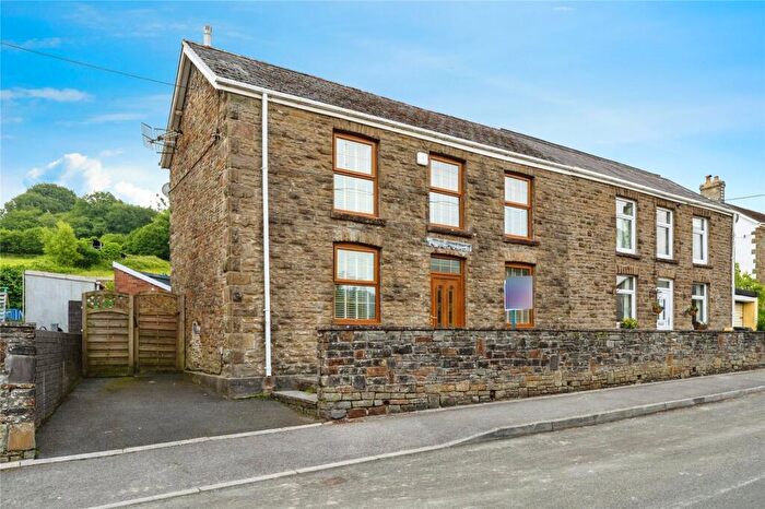 4 Bedroom Semi-Detached House For Sale In Ynys Y Mond Road, Alltwen, Pontardawe, Swansea, SA8