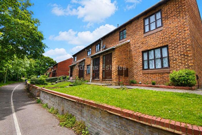 2 Bedroom Terraced House To Rent In Chilcombe Way Lower Earley, Reading, RG6