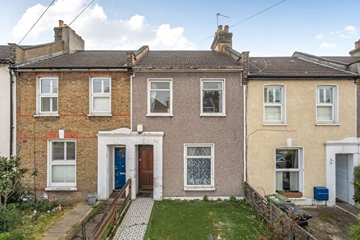 3 Bedroom Terraced House For Sale In Sandhurst Road, London, SE6