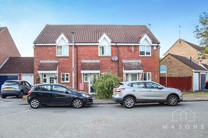 2 Bedroom End Of Terrace House To Rent In Chalkdown, Stevenage, Hertfordshire, SG2