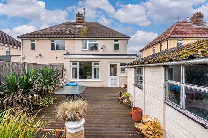 3 Bedroom Semi-Detached House For Sale In Winchester Road, Wolverhampton, West Midlands, WV10