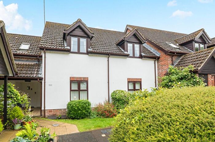 2 Bedroom Flat For Sale In Carters Meadow, Charlton, Andover, SP10