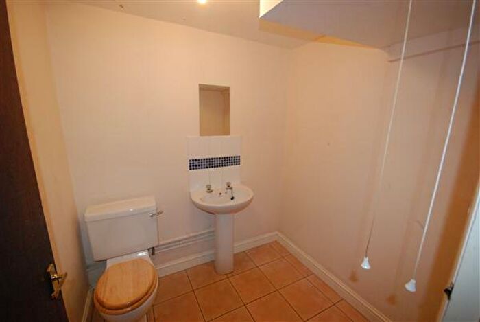 8 Bedroom Terraced House To Rent In Hughendon Road, BS8