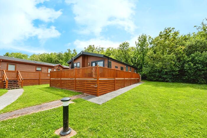 3 Bedroom Semi-Detached House For Sale In The Glades, Wadebridge, Cornwall, PL27