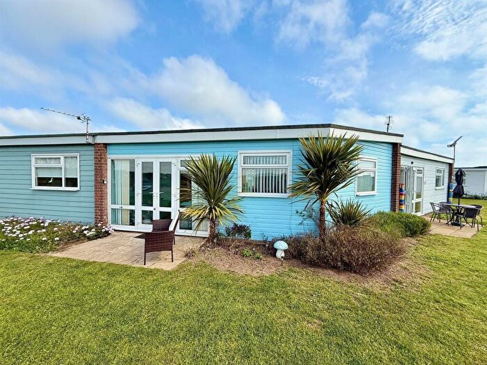 2 Bedroom Chalet For Sale In Edward Road, Winterton-On-Sea, NR29