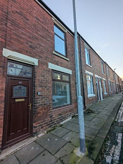 2 Bedroom Property To Rent In Pearl Street, Shildon, County Durham, DL4