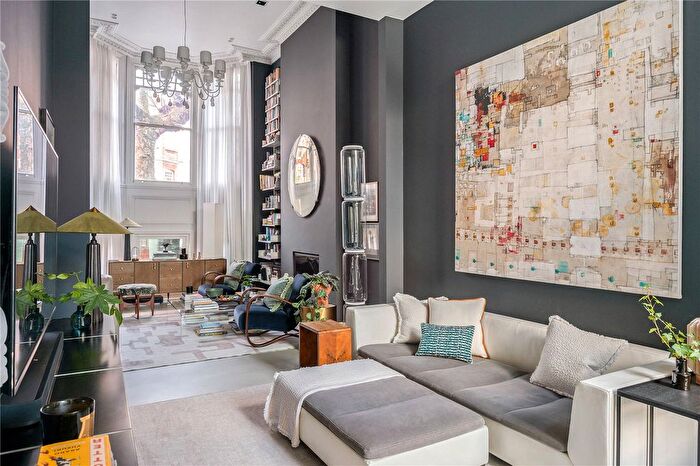 5 Bedroom Terraced House For Sale In Kelross Road, Highbury, London, N5