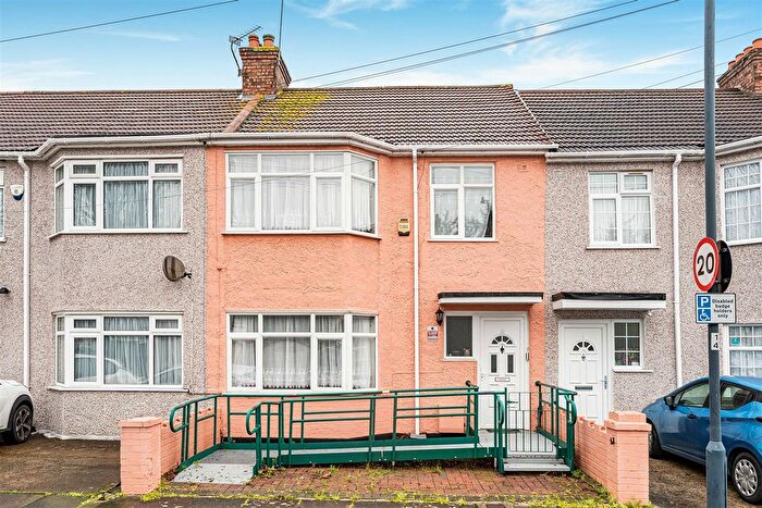 3 Bedroom Terraced House For Sale In Central Road, Wembley, HA0