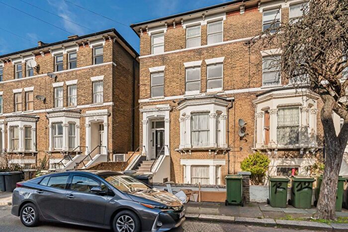 1 Bedroom Flat To Rent In Penford Street, London, SE5