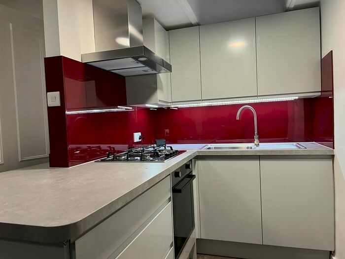 1 Bedroom Flat To Rent In Earlsfield Road, Earlsfield, London, SW18