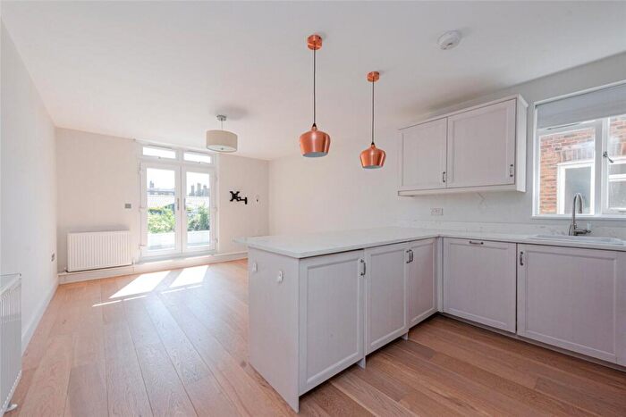 2 Bedroom Apartment To Rent In Harvist Road, London, NW6