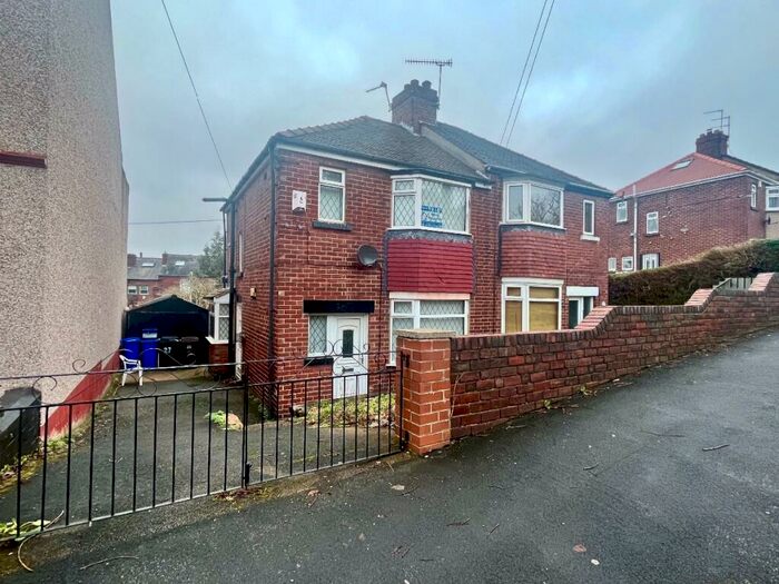 3 Bedroom Semi-Detached House To Rent In Dovercourt Road, Sheffield, S2