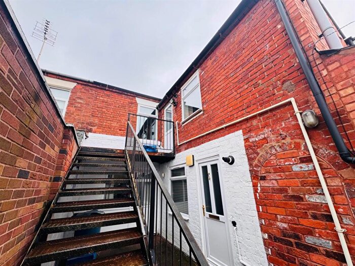 1 Bedroom Flat To Rent In Marston Road, Stafford, ST16