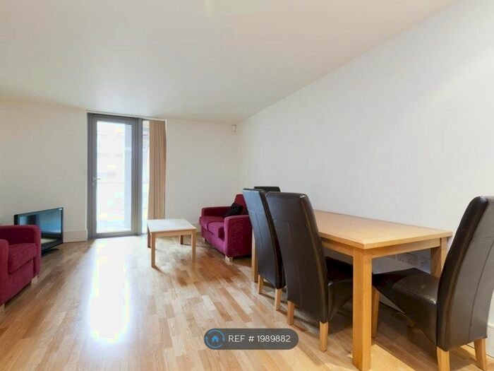 1 Bedroom Flat To Rent In Highbury Stadium Square, London, N5