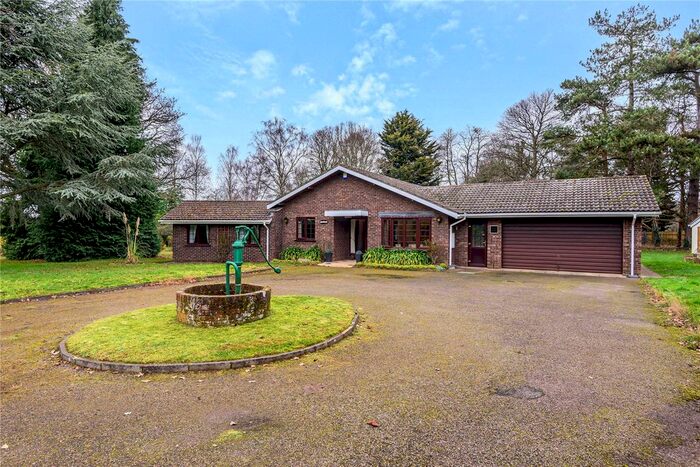 4 Bedroom Bungalow For Sale In Sandy Lane, Bromeswell, Woodbridge, Suffolk, IP12