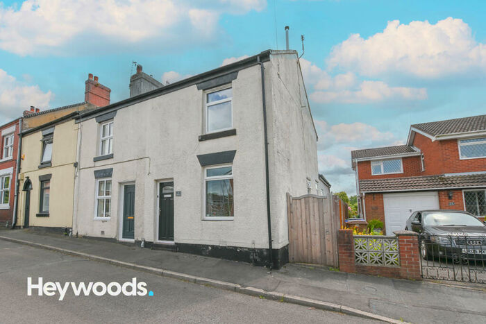 2 Bedroom End Of Terrace House For Sale In Finch Street, Brindley Ford, Stoke-on-Trent, ST8