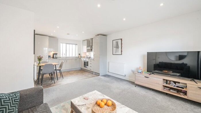 1 Bedroom Flat For Sale In Burney Drive, Glebe Farm, Milton Keynes, MK17