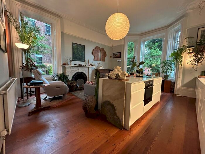 2 Bedroom Apartment To Rent In St. Michaels Road, Birchmoor, L17