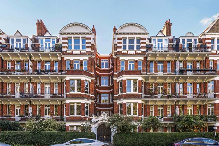 1 Bedroom Flat To Rent In Prince Of Wales Mansions, Battersea, London, SW11